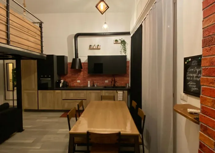 Urban Nest Loft Maggiore דירה